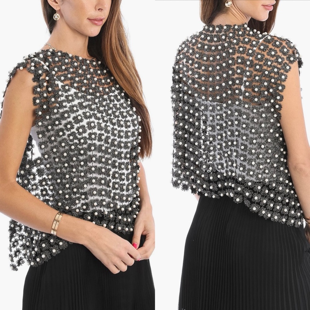 NWOT SAACHI Pearly Beaded Floral Lace Top Size: One Size $180